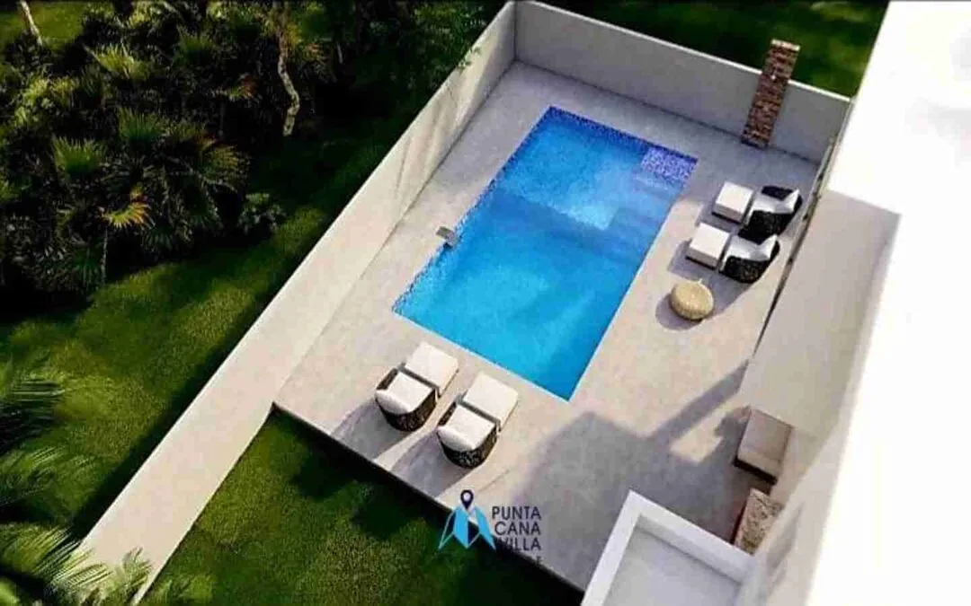 Elegante Villa De Tres Dormitorios En Venta En Bavaro, Punta Cana Con Balcón