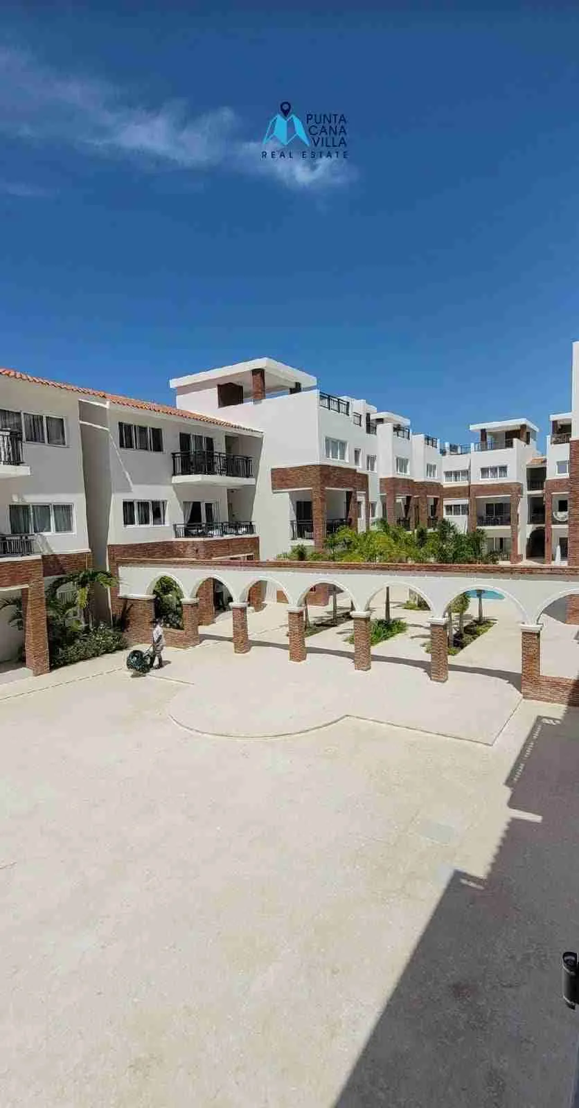 Lujoso Apartamento de 1 habitación en venta en Punta Cana a pasos de la playa, Coral Village 2