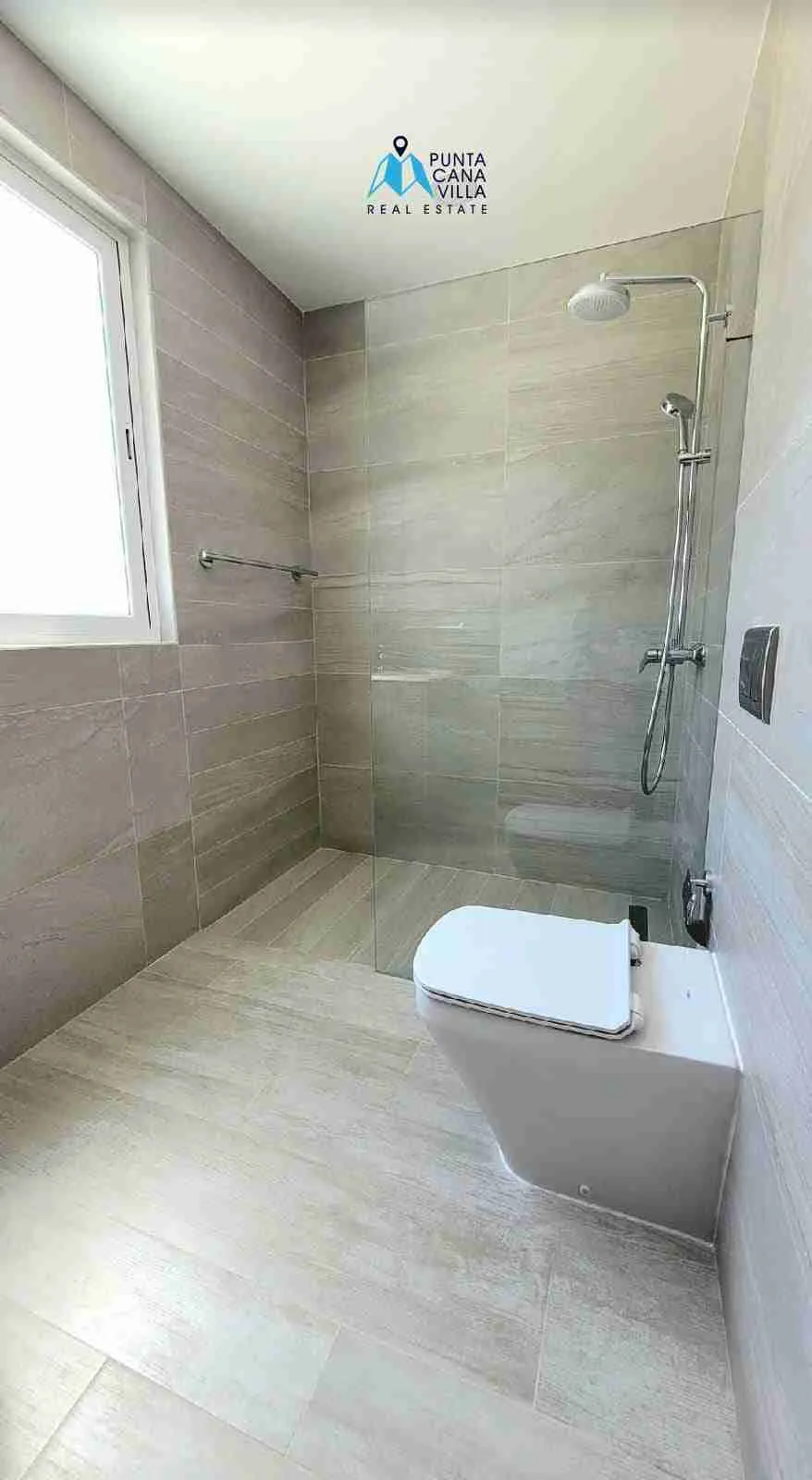 Lujoso Apartamento de 1 habitación en venta en Punta Cana a pasos de la playa, Coral Village 2