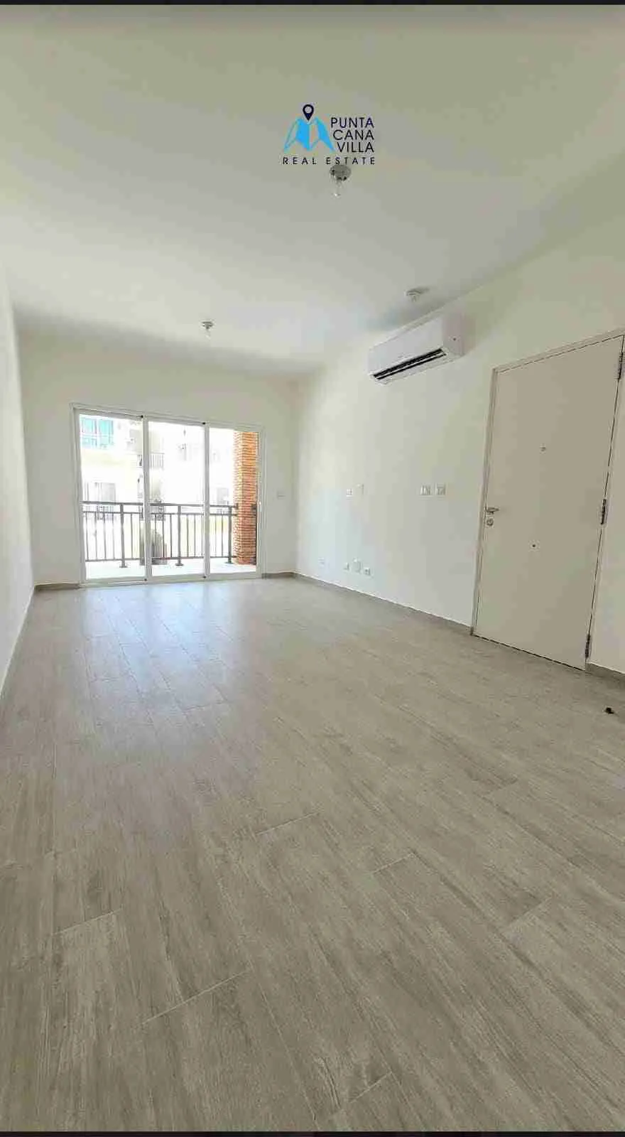 Lujoso Apartamento de 1 habitación en venta en Punta Cana a pasos de la playa, Coral Village 2