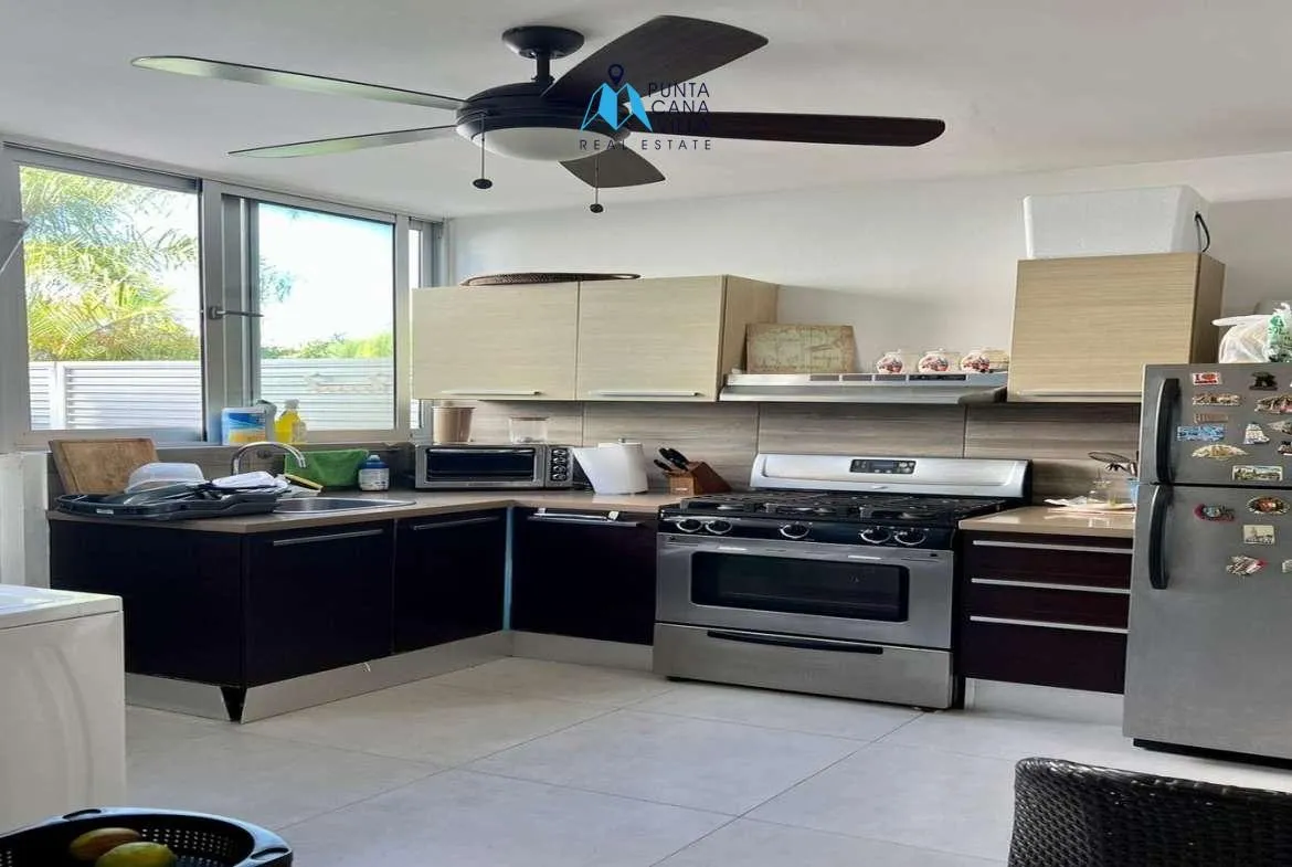 Elegant Five Bedroom Villa For Sale In Bavaro, Punta Cana ()