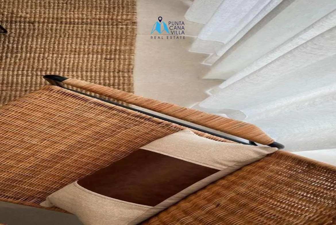 Spacious and furnished two bedroom condo for sale in Cap Cana, Punta Cana, Canamar ()