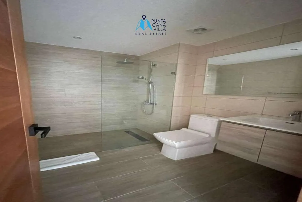 Spacious and furnished two bedroom condo for sale in Cap Cana, Punta Cana, Canamar ()