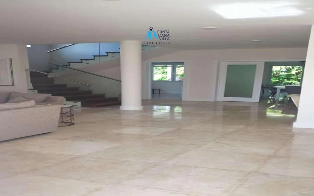 Luxueuse résidence de quatre chambres à vendre dans Punta Cana Village