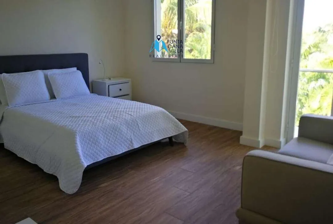 Luxurious Four Bedroom Residence For Sale In Bavaro, Punta Cana ()