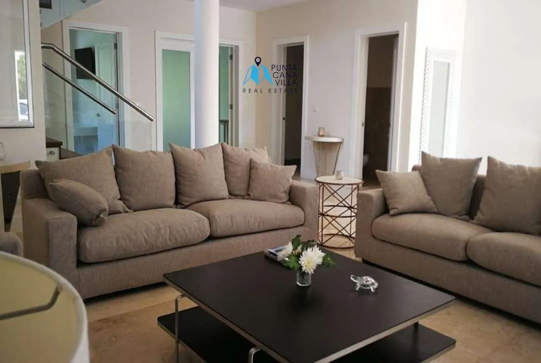 Luxurious Four Bedroom Residence For Sale In Bavaro, Punta Cana ()