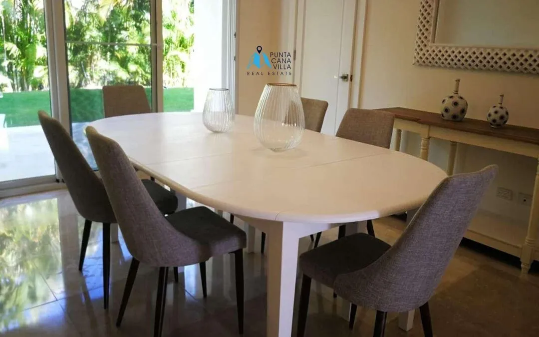 Luxueuse résidence de quatre chambres à vendre dans Punta Cana Village