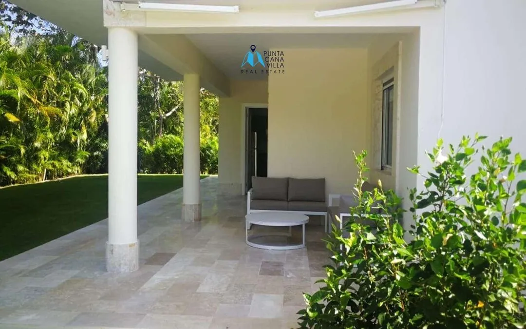Luxueuse résidence de quatre chambres à vendre dans Punta Cana Village