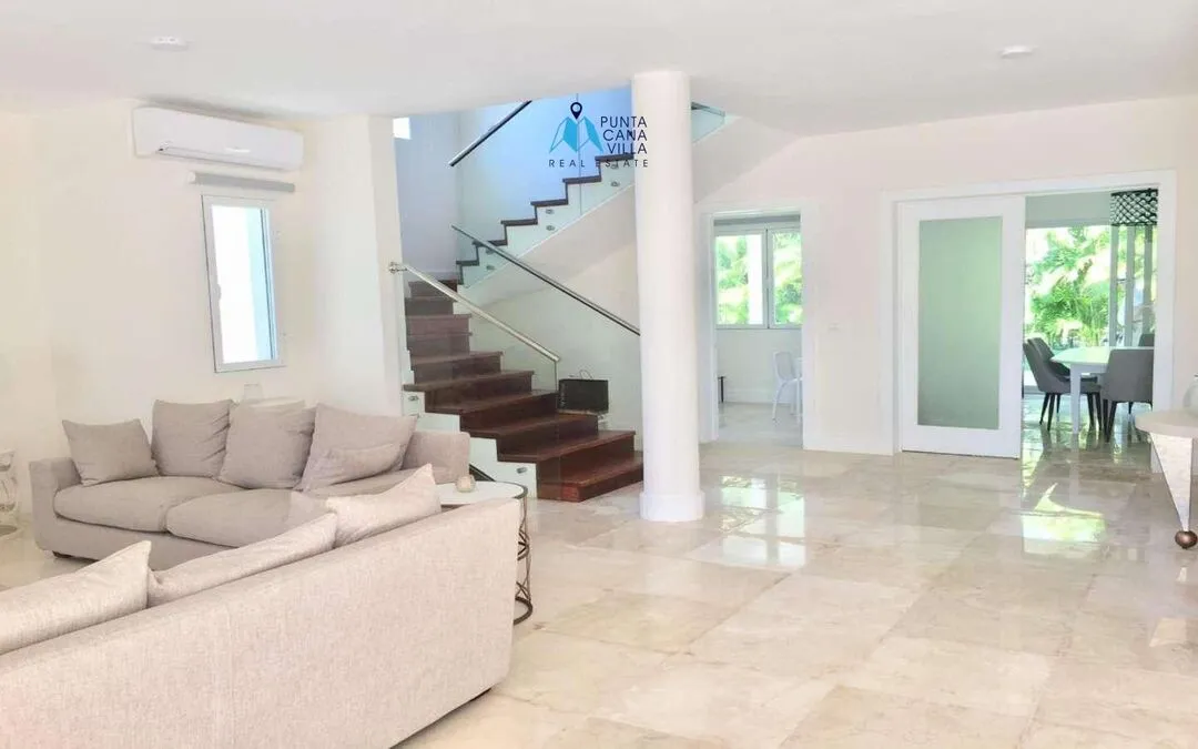 Luxueuse résidence de quatre chambres à vendre dans Punta Cana Village