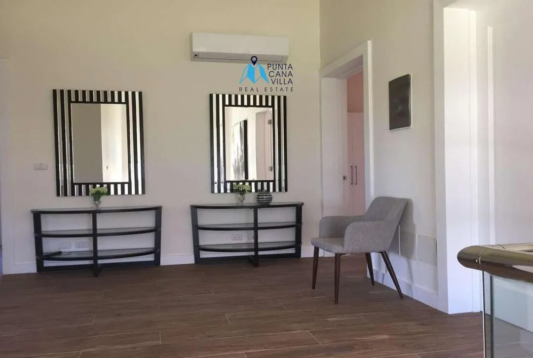 Luxurious Four Bedroom Residence For Sale In Bavaro, Punta Cana ()