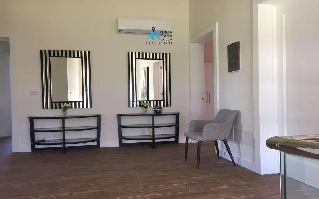 Luxueuse résidence de quatre chambres à vendre dans Punta Cana Village