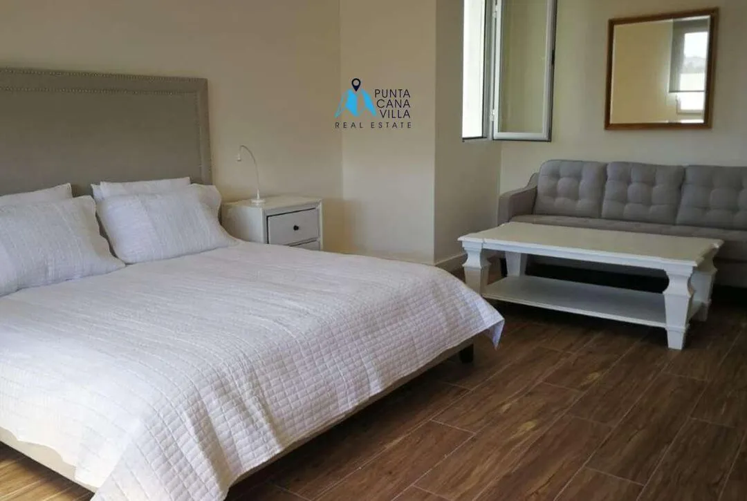 Luxurious Four Bedroom Residence For Sale In Bavaro, Punta Cana ()