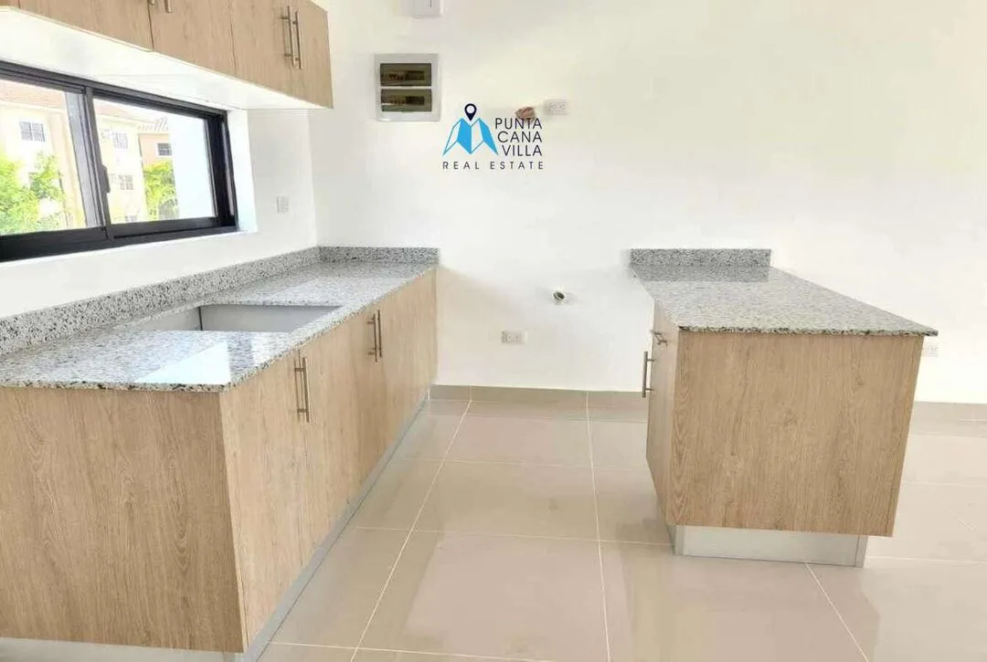 Pueblo Bavaro, two bedroom condo for sale in Punta Cana, Palma del Este ()