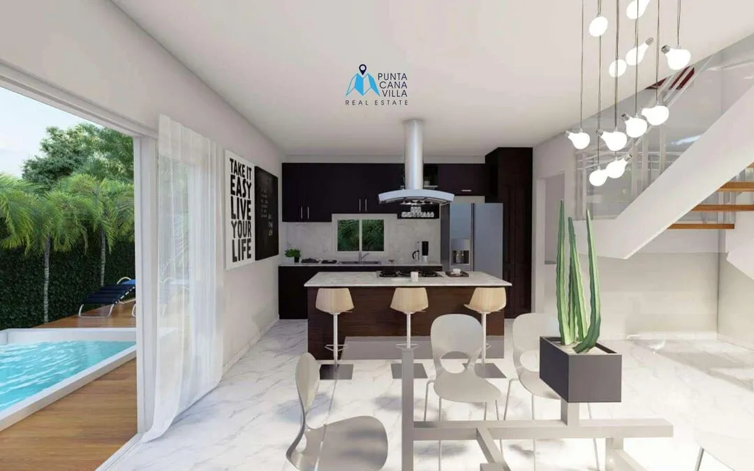 À vendre à Bavaro, une maison de trois chambres à Punta Cana, proche de toutes les commodités.