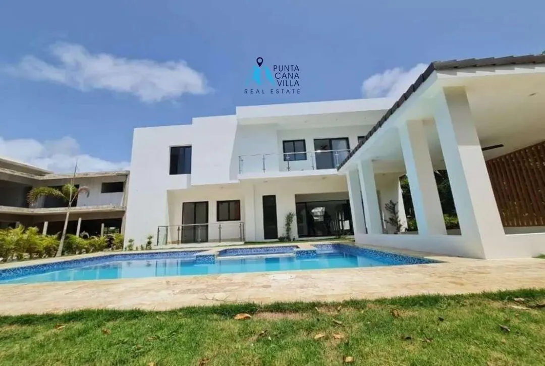 Palma Areca, Four Bedroom Villa For Sale In Punta Cana Village ()