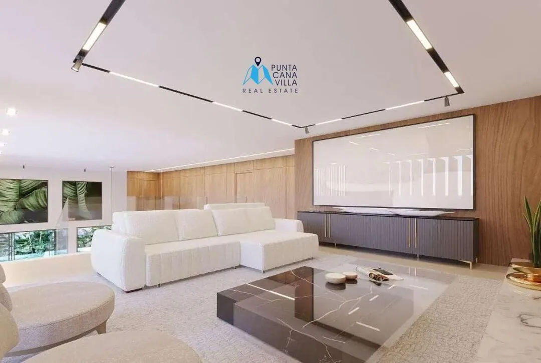 For sale in Punta Cana, four bedroom villa in Punta Cana Village ()