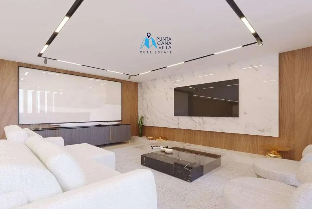 For sale in Punta Cana, four bedroom villa in Punta Cana Village ()