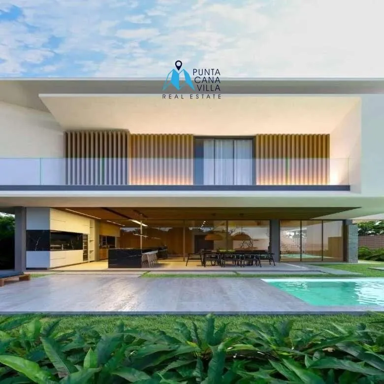 For sale in Punta Cana, four bedroom villa in Punta Cana Village ()