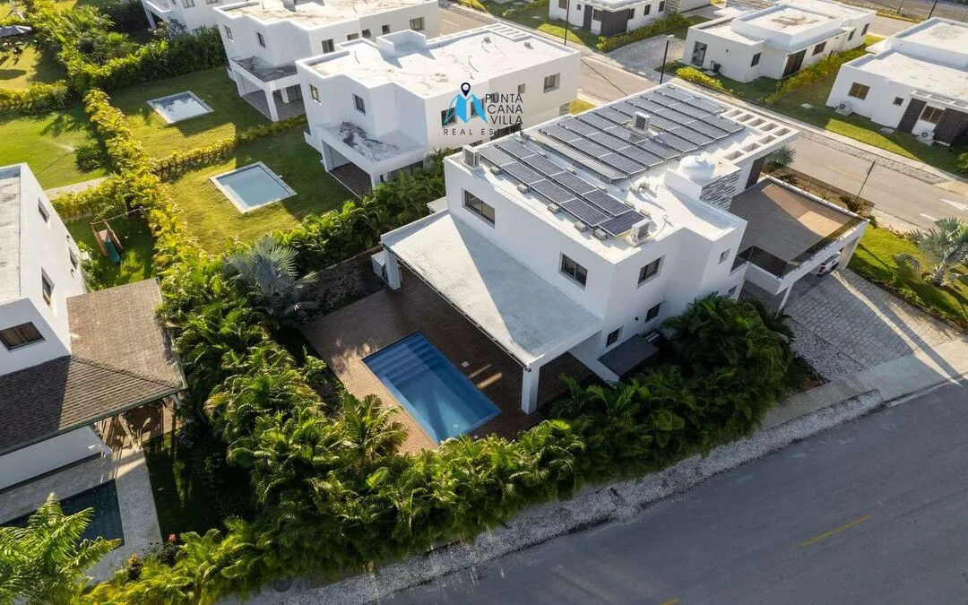 A vendre à Bavaro, villa de trois chambres à coucher à Velero at Punta Cana