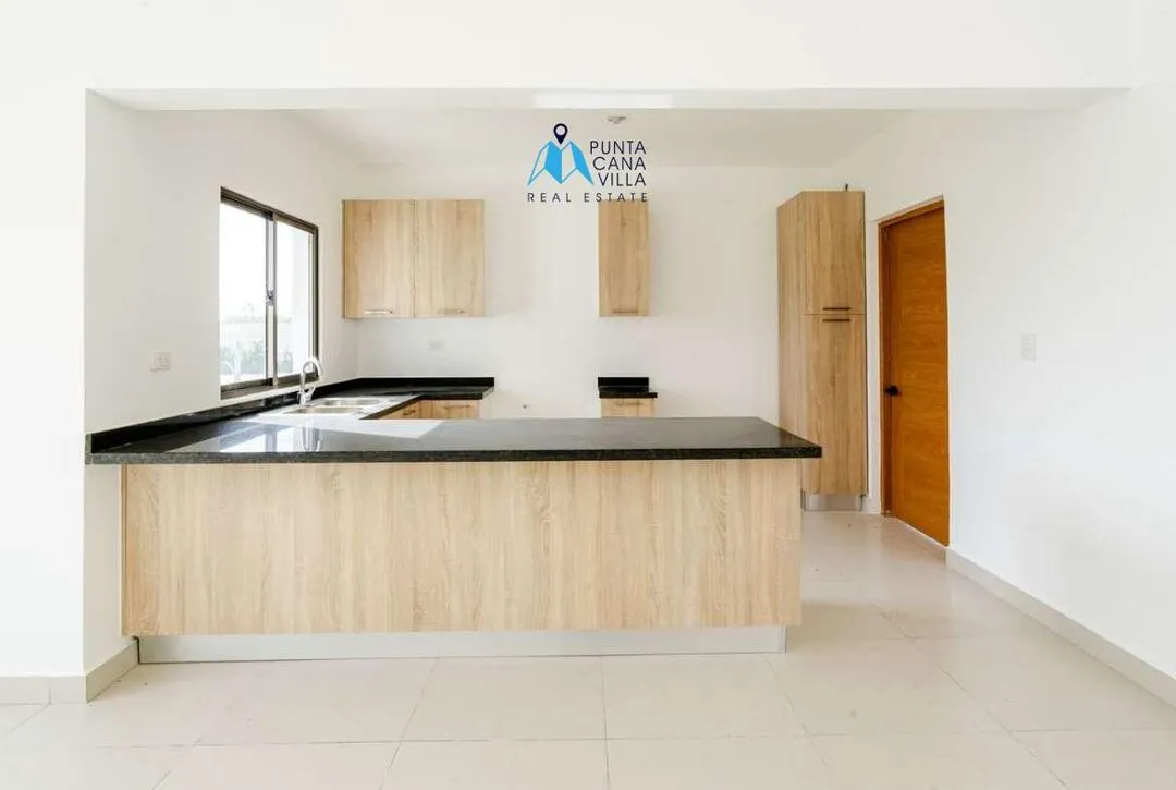 For sale in Bavaro, three bedroom villa in Velero at Punta Cana ()