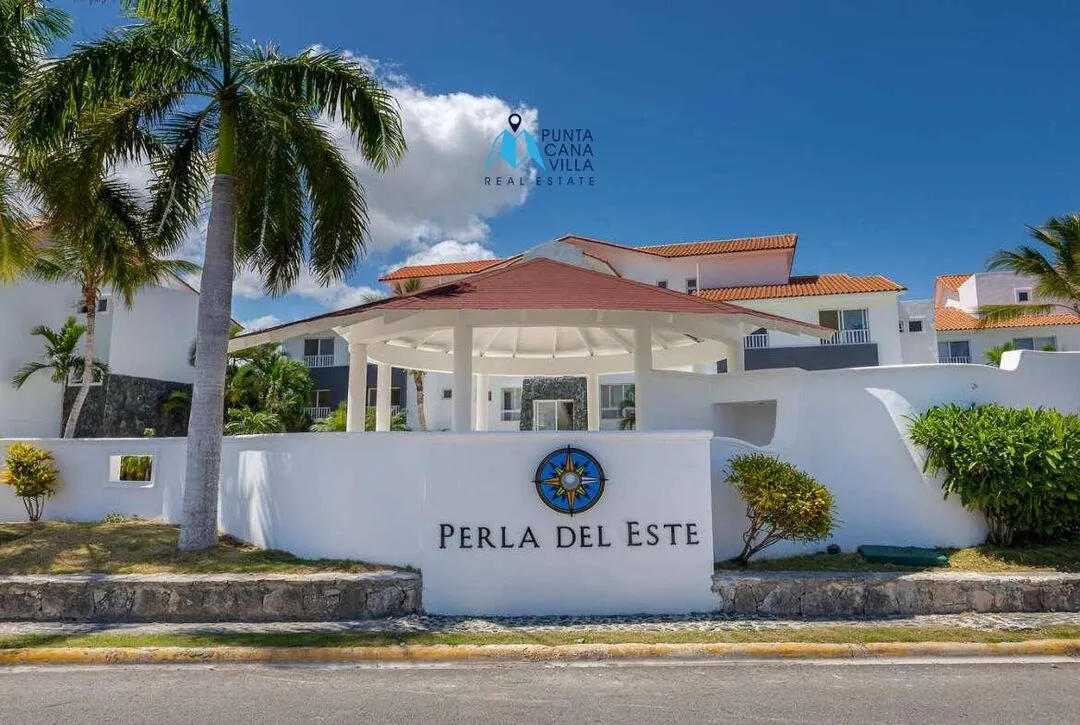ID , Luxurious condos for sale in Punta Cana, Two bedroom penthouse with pool and gazebo ()