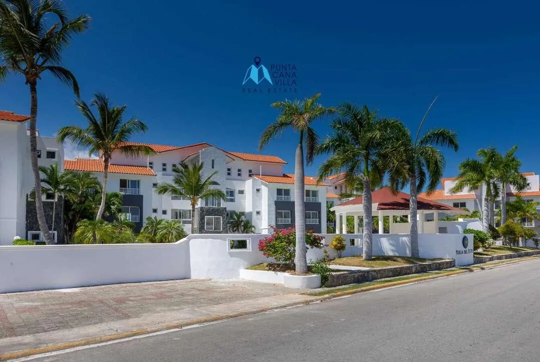 ID , Luxurious condos for sale in Punta Cana, Two bedroom penthouse with pool and gazebo ()