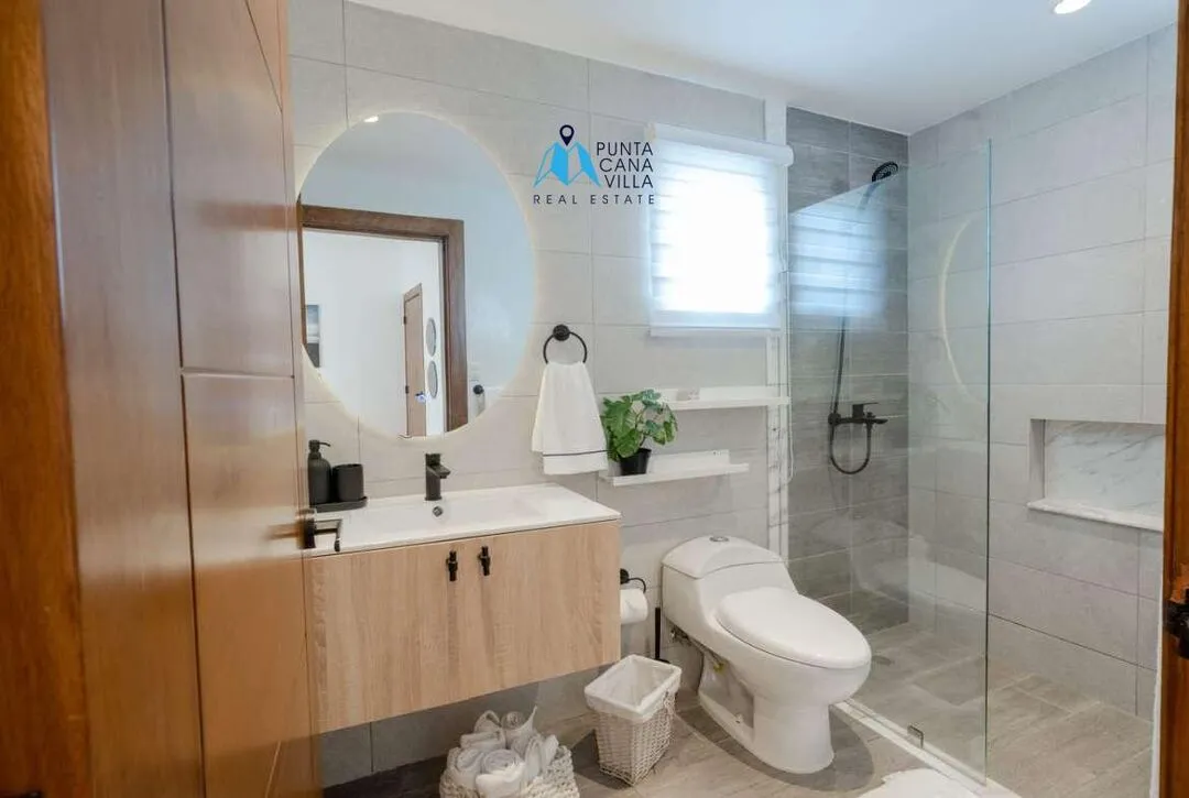 Punta Cana condos for sale, two bedroom condo in Bavaro within gated community, Velero at Pnta Cana ()