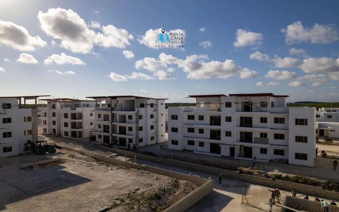 Punta Cana condos for sale, two bedroom condo in Bavaro within gated community, Velero at Pnta Cana () Punta Cana condos for sale, two bedroom condo in Bavaro within gated community, Velero at Pnta Cana ()