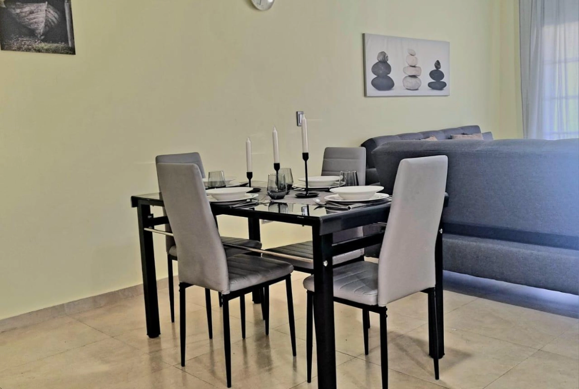 Cocotal Golf & Country Club en Punta Cana, apartamento de tres dormitorios en venta con vistas al Campo de Golf