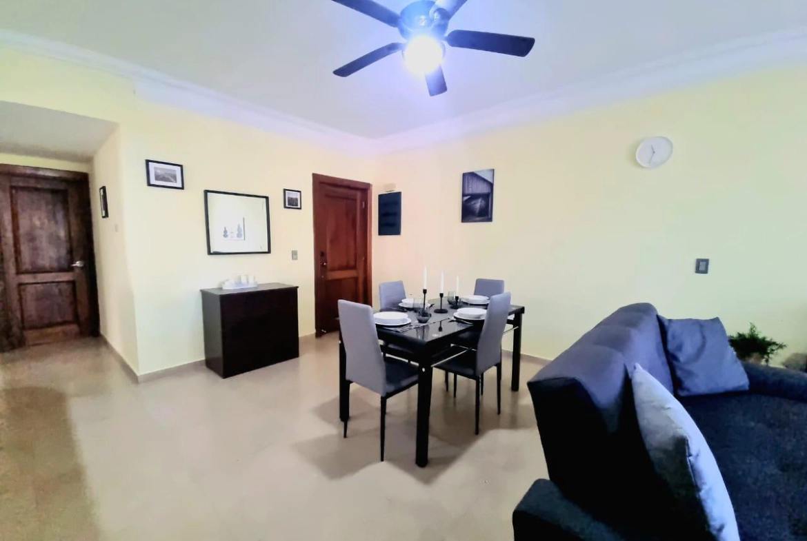Cocotal Golf & Country Club en Punta Cana, apartamento de tres dormitorios en venta con vistas al Campo de Golf