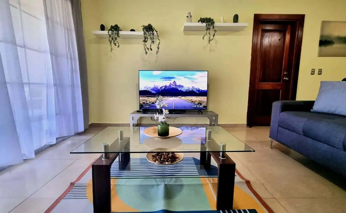 Cocotal Golf & Country Club en Punta Cana, apartamento de tres dormitorios en venta con vistas al Campo de Golf