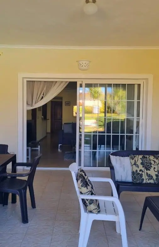 Cocotal Golf & Country Club en Punta Cana, apartamento de tres dormitorios en venta con vistas al Campo de Golf