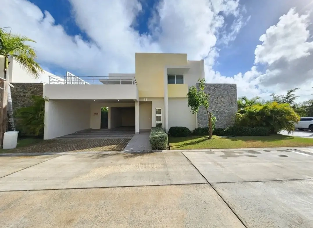 San Juan Lakes, Maison de trois chambres à vendre à Punta Cana