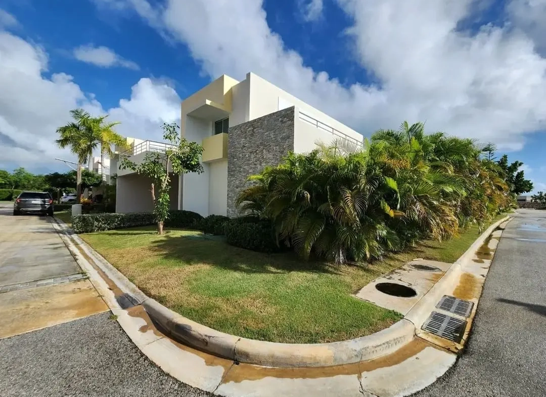 San Juan Lakes, Maison de trois chambres à vendre à Punta Cana