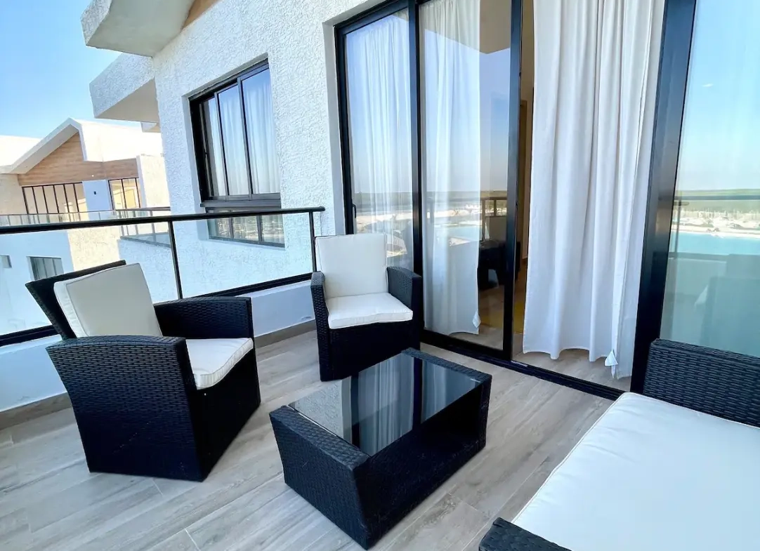 La Playa, Se Vende Apartamento De Un Dormitorio En El Centro De Punta Cana Con Terraza