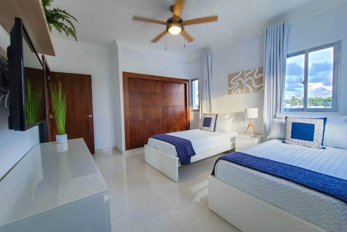 Se Vende Lujosa Villa De Tres Habitaciones En Verón, Punta Cana