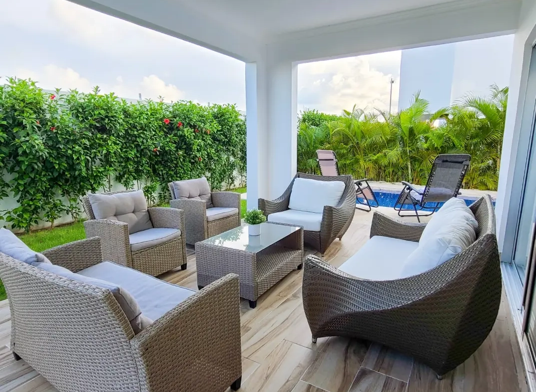 Se Vende Lujosa Villa De Tres Habitaciones En Verón, Punta Cana
