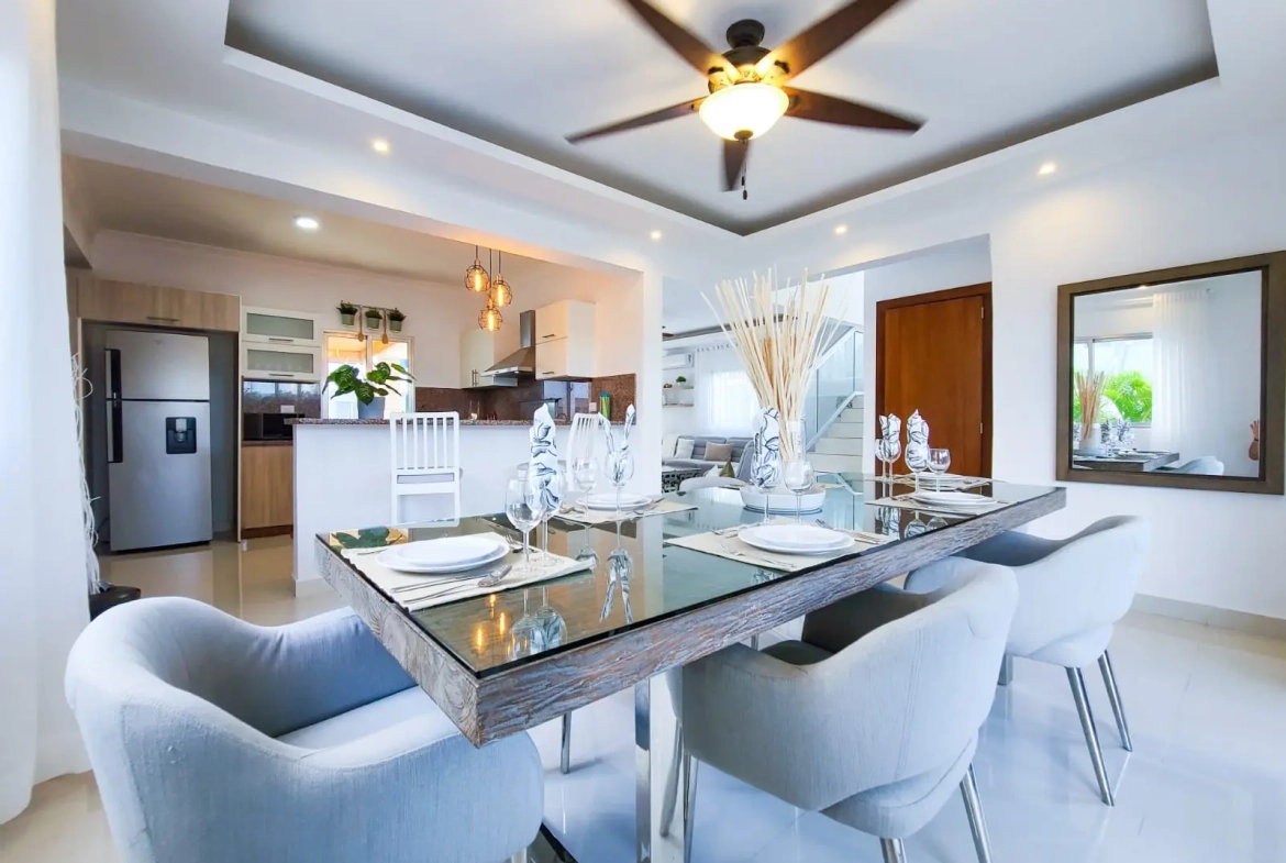 Se Vende Lujosa Villa De Tres Habitaciones En Verón, Punta Cana