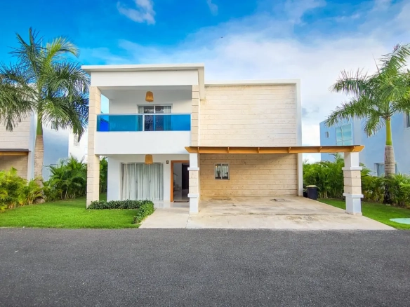 ID , Se Vende Lujosa Villa De Tres Habitaciones En Verón, Punta Cana ()