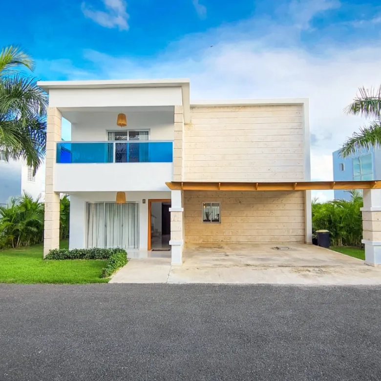 ID , Se Vende Lujosa Villa De Tres Habitaciones En Verón, Punta Cana ()