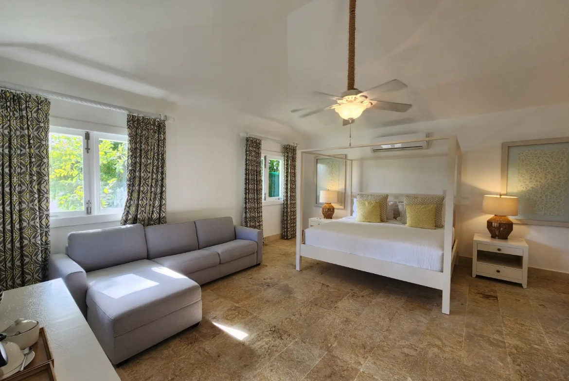 ID , Tortuga, Eight Bedroom Villa For Sale in Punta Cana Resort and Club ()