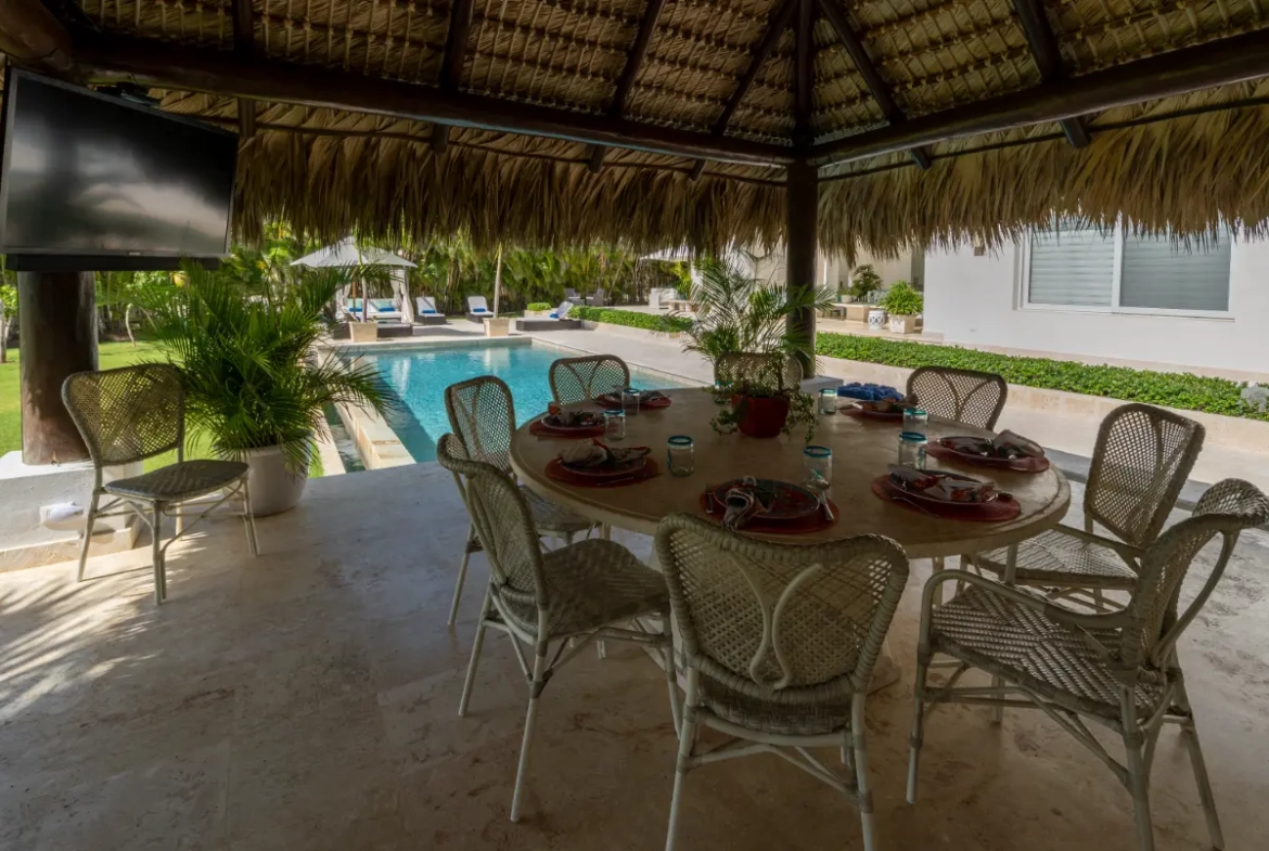 ID , Tortuga, Eight Bedroom Villa For Sale in Punta Cana Resort and Club ()