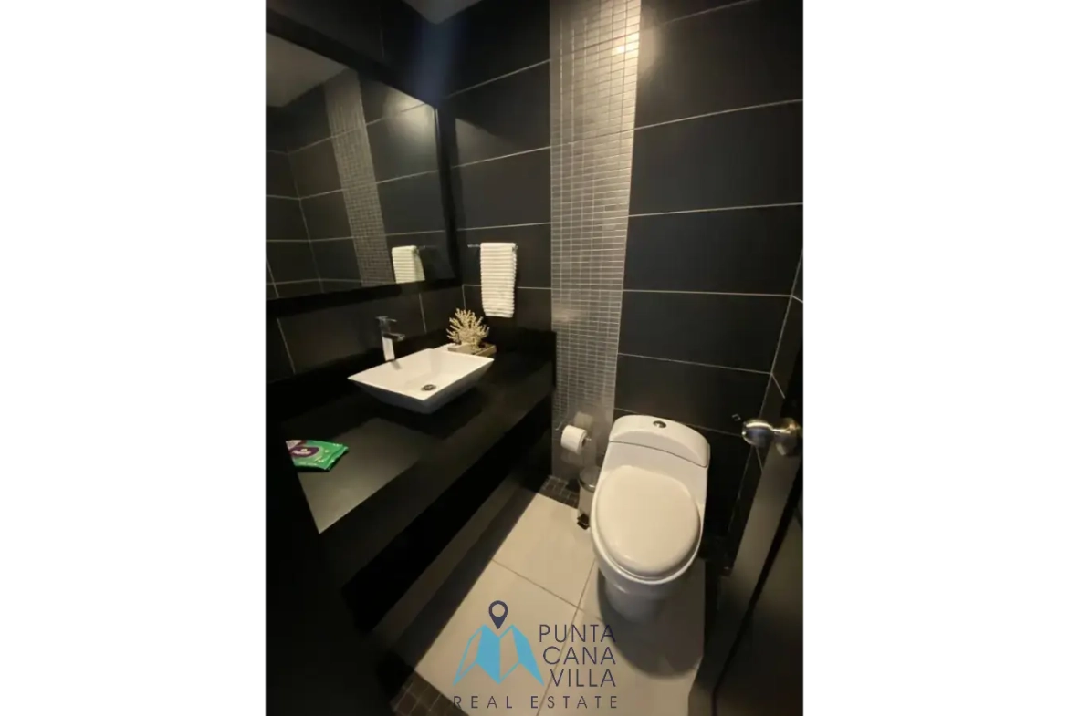 Condo meublé de deux chambres à vendre à Punta Cana Village