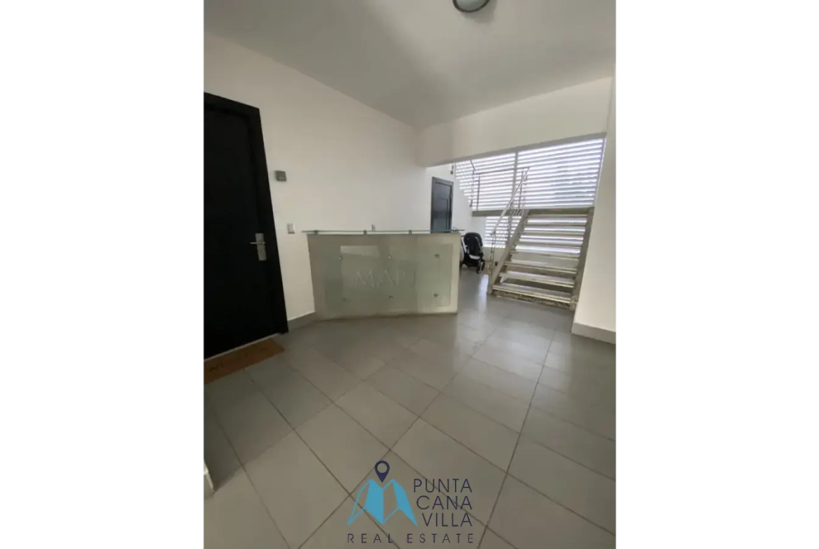 Condo meublé de deux chambres à vendre à Punta Cana Village