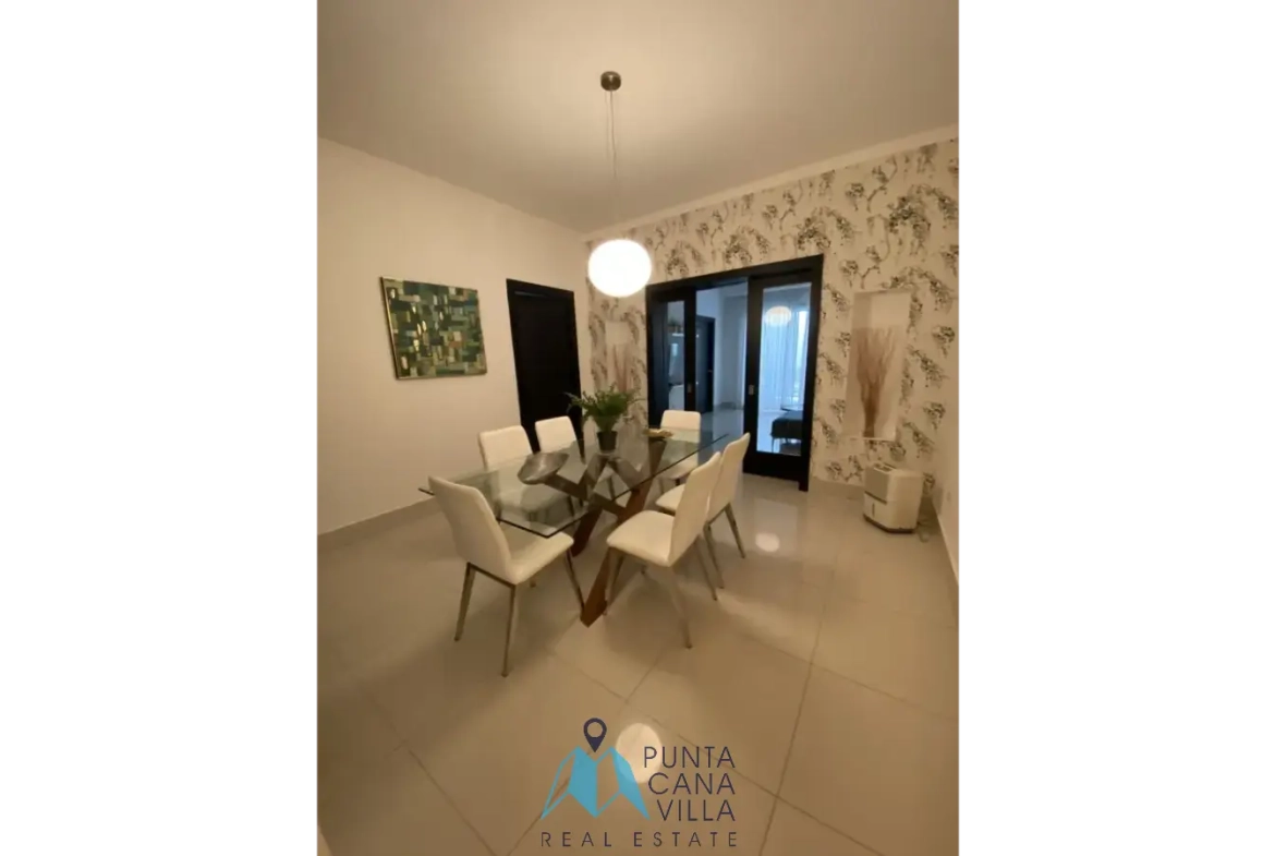 Condo meublé de deux chambres à vendre à Punta Cana Village