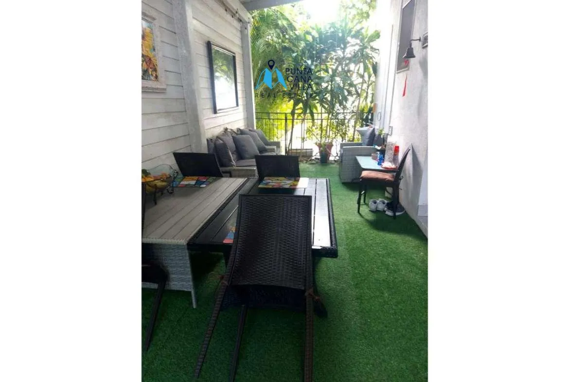 Spacious three bedroom condo for sale in Punta Cana Village ()