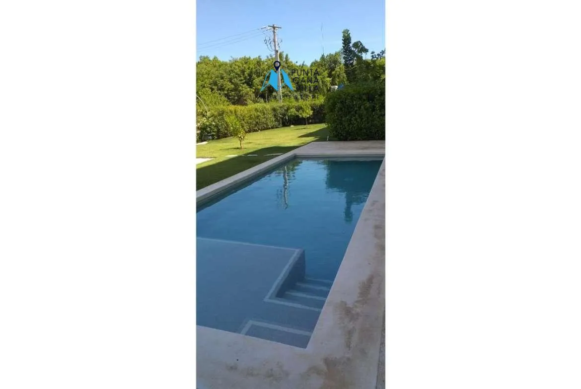 Spacious three bedroom condo for sale in Punta Cana Village ()