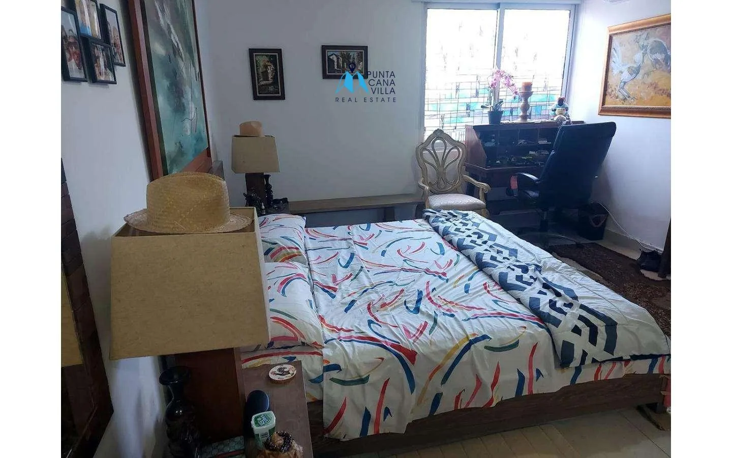 Condo spacieux de trois chambres à coucher à vendre dans le village de Punta Cana