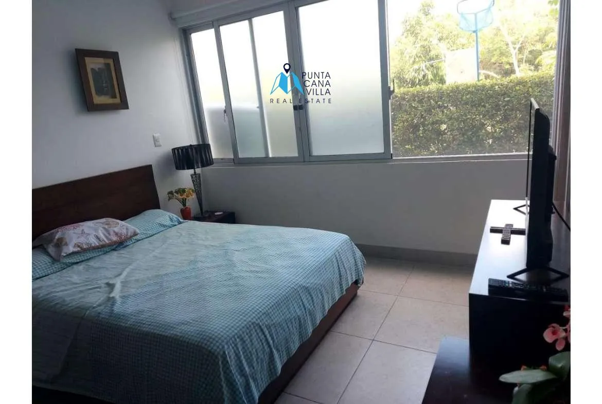 Spacious three bedroom condo for sale in Punta Cana Village ()