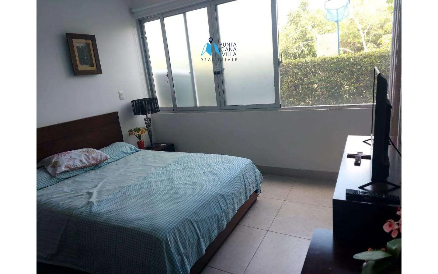 Condo spacieux de trois chambres à coucher à vendre dans le village de Punta Cana